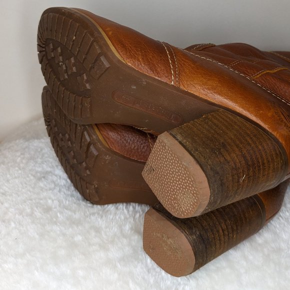 Timberland Waterproof Leather Heeled Boots in Caramel Brown - Picture 5 of 7